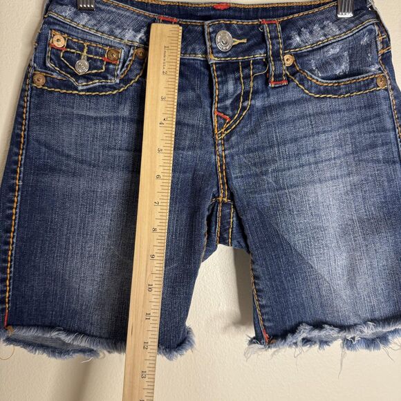 True Religion Shorts Womens 24 Blue Denim Raw Hem Distressed Cutoff Mid Rise y2k - Picture 5 of 10